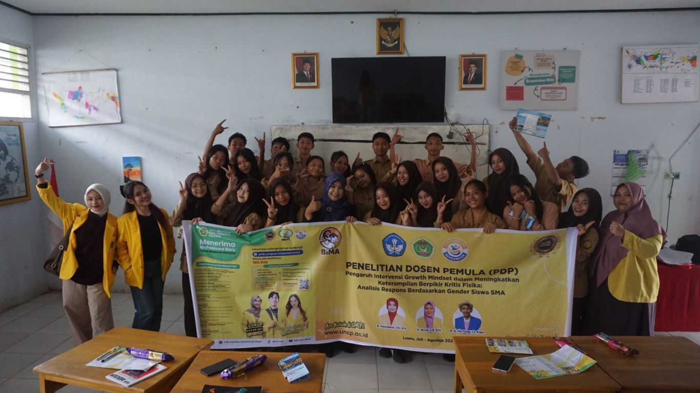 Foto Bersama dalam Kelas